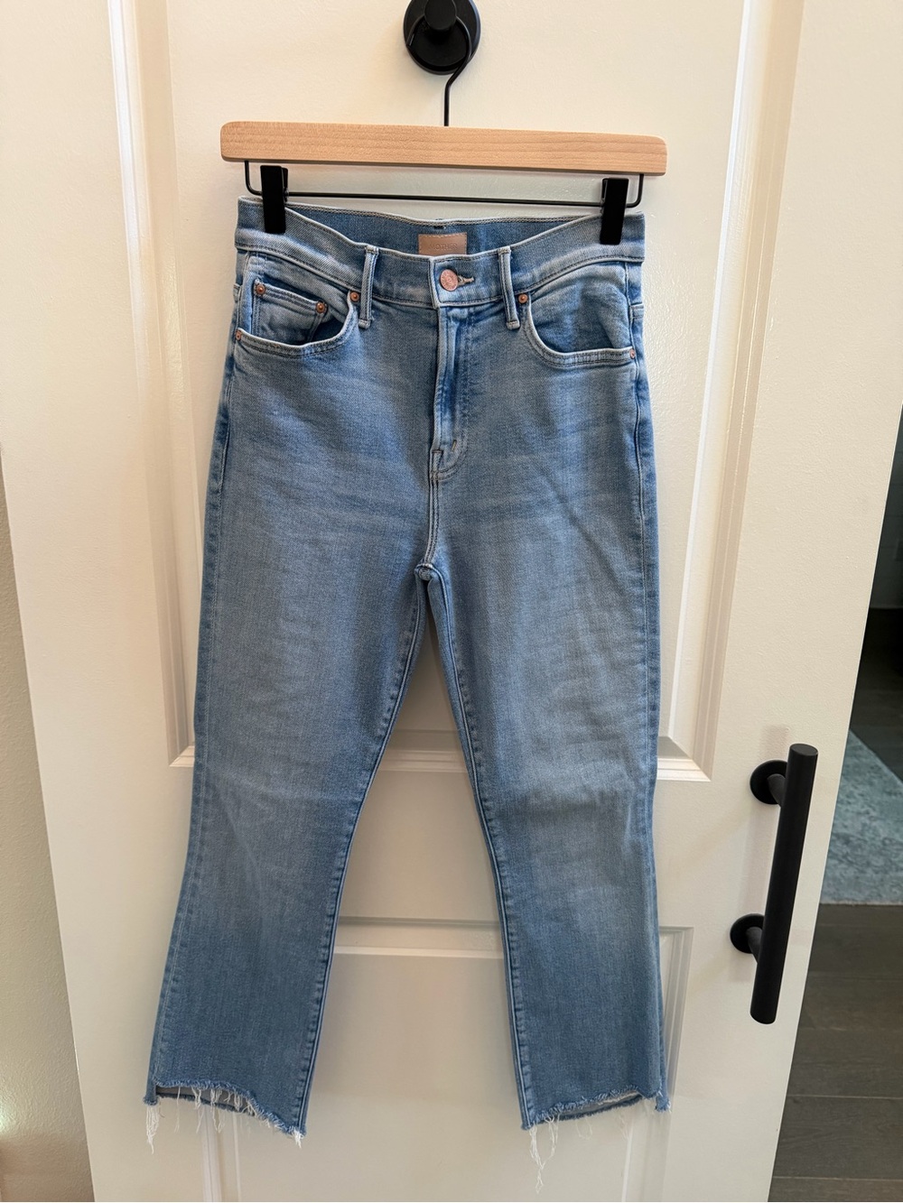 MOTHER Light Wash High-Rise Cropped Straight Jeans
